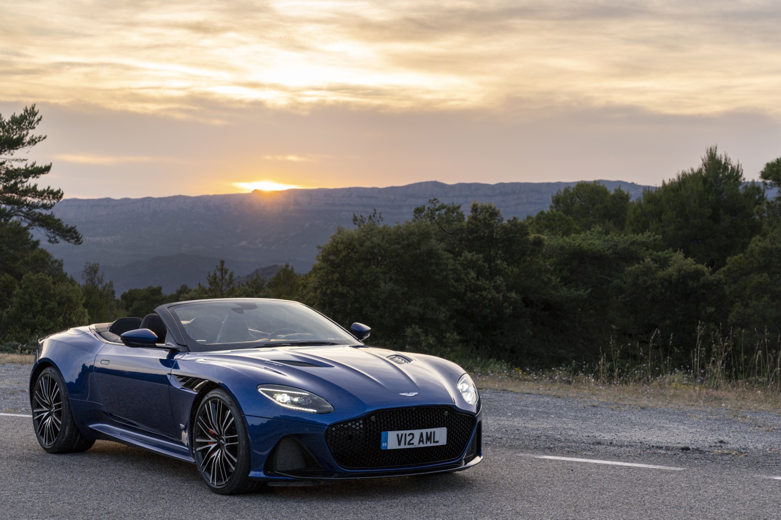 Premium Kentekencheck Aston Martin DBS Volante