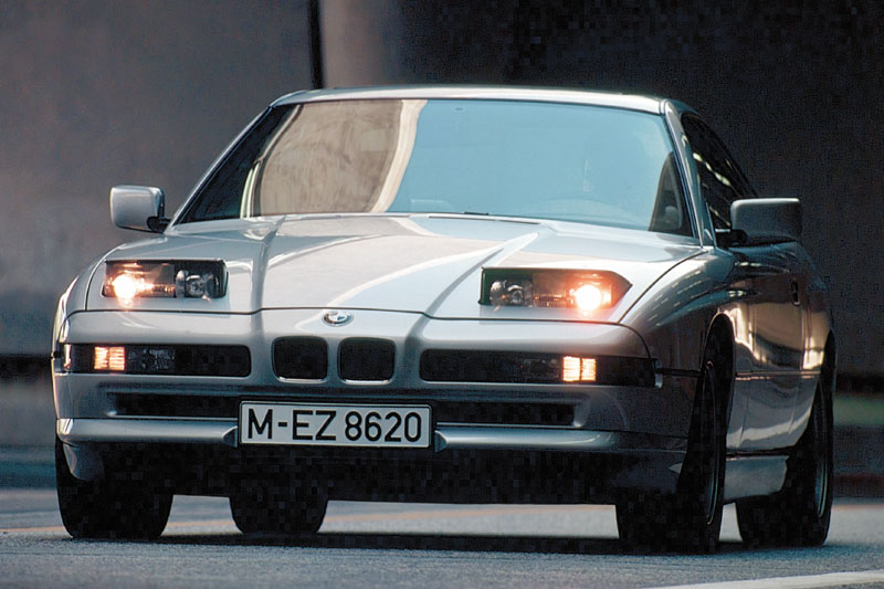 Premium License plate Check BMW 8-serie
