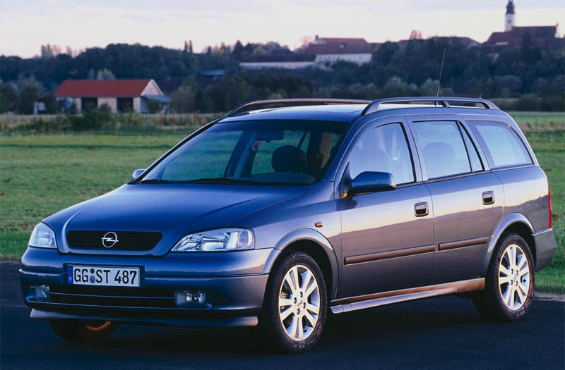 Premium License plate Check Opel Astra Wagon